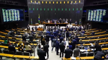 Câmara dos Deputados aprova texto-base do arcabouço fiscal