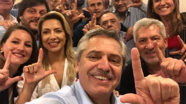 Fernández viaja hoje ao Brasil para abordar comércio com Lula
