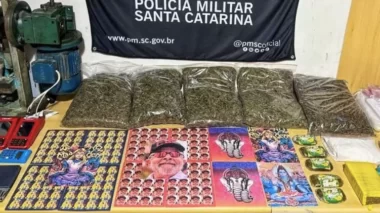 Polícia prende traficante que vendia drogas com foto de Lula