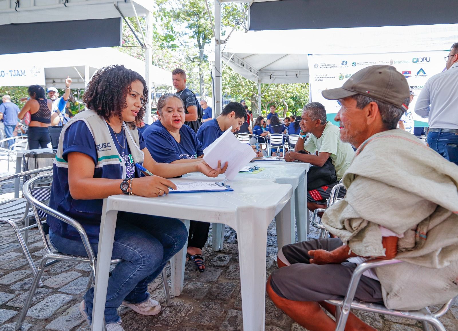 No momento, você está visualizando Governo do Amazonas atende pessoas em situação de rua e drogadição no mutirão Pop Rua Jud, do TJAM