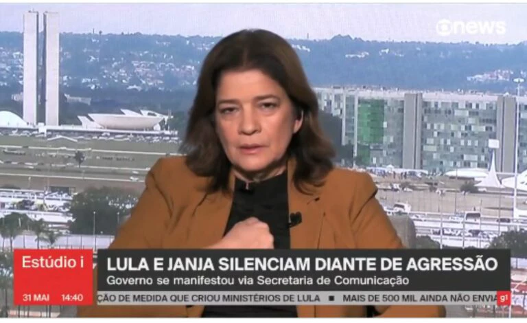 No momento, você está visualizando Lula se cala e repórter da Globo desabafa: “Soco na imprensa”