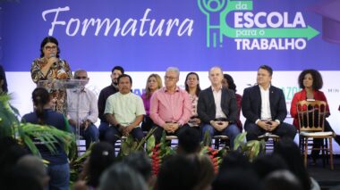 Governo do Amazonas diploma mais de 500 alunos em programas de formação técnica e profissional