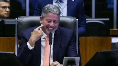 Câmara aprova Marco Temporal e impõe derrota a governo Lula