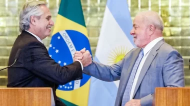 Argentina envia a Biden pedido de ajuda assinado pelo Brasil