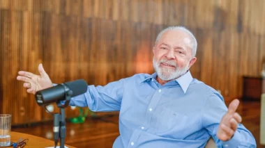 Lula admite que ação para carros populares pode durar só 1 mês