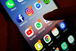 Leia mais sobre o artigo Whatsapp, Instagram e Facebook apresentam instabilidade no mundo todo