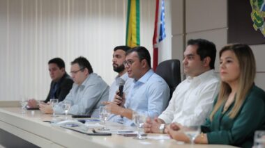 Nesta sexta-feira, Governo do Amazonas paga valores descontados por faltas e reafirma compromissos com a Educação