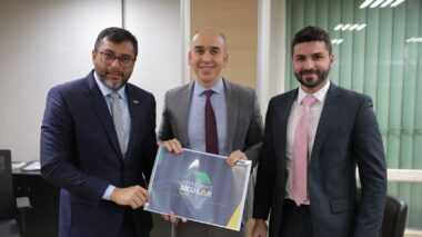 Em Brasília, Wilson Lima busca por parceria com Governo Federal para programas de soluções de moradias do AM
