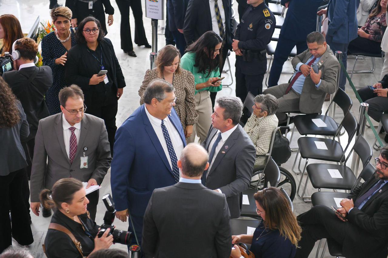 No momento, você está visualizando Em Brasília, governador em exercício Tadeu de Souza destaca que novo programa federal fortalece parceria com estado na segurança pública