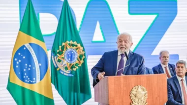 Lula critica violência contra quem pratica pequenos furtos