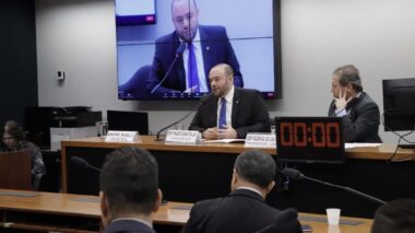 Fausto Santos Júnior afirma que acompanhará a transição da Amazonas Energia
