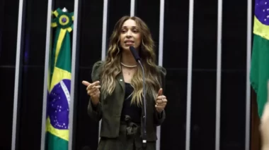 Erika Hilton (PSOL-SP) propõe cotas para pessoas trans nas universidades federais: ‘É um resgate da cidadania’