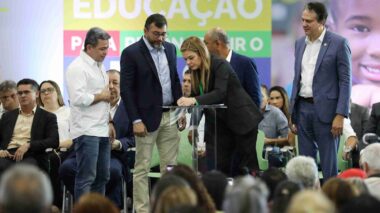 Amazonas + Alfabetizado: crianças da rede pública deverão ser alfabetizadas até o final do do 2° ano do Ensino Fundamental