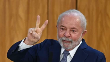 Em evento no Rio, Lula ataca Bolsonaro: “Figura grotesca”