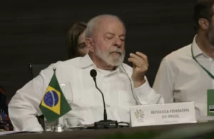 Leia mais sobre o artigo Deputado quer Lula no inquérito sobre venda de joias de Bolsonaro