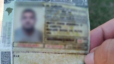 Detran Amazonas: durante operação, equipe de Fiscalização apreende homem com CNH falsificada