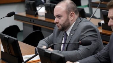 Fausto Santos Júnior quer regime de urgência para acelerar votação contra a legalização do aborto