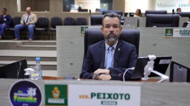 Entre os parlamentares mais econômicos de 2023, Peixoto reafirma compromisso com mandato atuante
