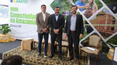 Governador Wilson Lima anuncia internet de alta qualidade para Tabatinga, em parceria com a Anatel