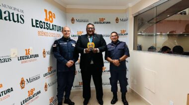 Ivo Neto recebe homenagem do Centro de Educação Física e Desportos da Polícia Militar