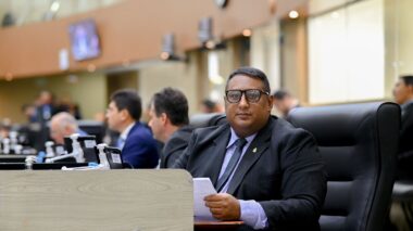 Projeto de Lei de Ivo Neto proíbe nomeação para cargos públicos, de pessoas condenadas por crime sexual infantil avança na CMM