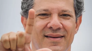 A residência de Fernando Haddad (PT), atual ministro da Fazenda e ex-prefeito de São Paulo, foi invadida na madrugada desta quinta-feira (14).