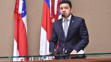 Deputado Péricles lamenta as mortes de amazonenses após queda de avião no Acre neste domingo