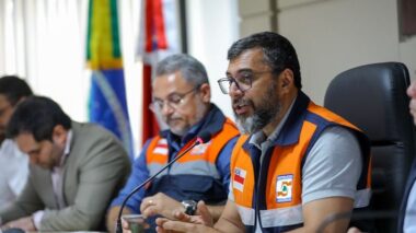 Wilson Lima anuncia retorno do Aula em Casa e reforço no envio de ajuda humanitária para famílias afetadas pela estiagem no estado