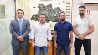 Governo do Amazonas alinha endurecimento de punição a responsáveis por queimadas ilegais