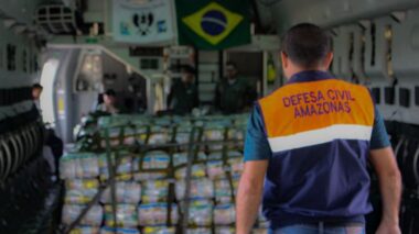 Operação Estiagem: Governo do Amazonas envia mais 14,5 toneladas cestas básicas para Tabatinga