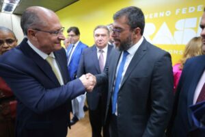 Leia mais sobre o artigo Wilson Lima pede urgência para pavimentação da BR-319 em encontro no Planalto