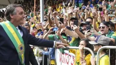 Procuradoria pede que Bolsonaro fique inelegível por fazer campanha no 7/9