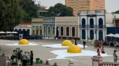 Largo recebe exposição com ovos gigantes em Manaus