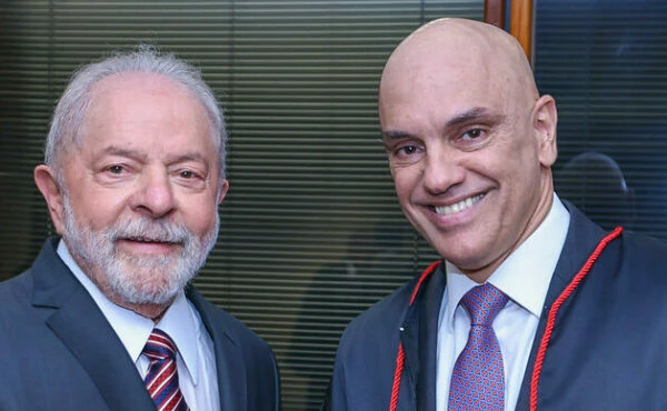 Você está visualizando atualmente Moraes nega inclusão de Lula em inquérito no Supremo