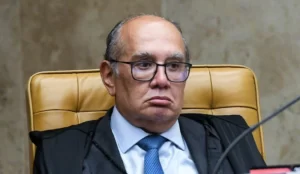 Leia mais sobre o artigo Gilmar Mendes critica aprovação da PEC que limita o STF