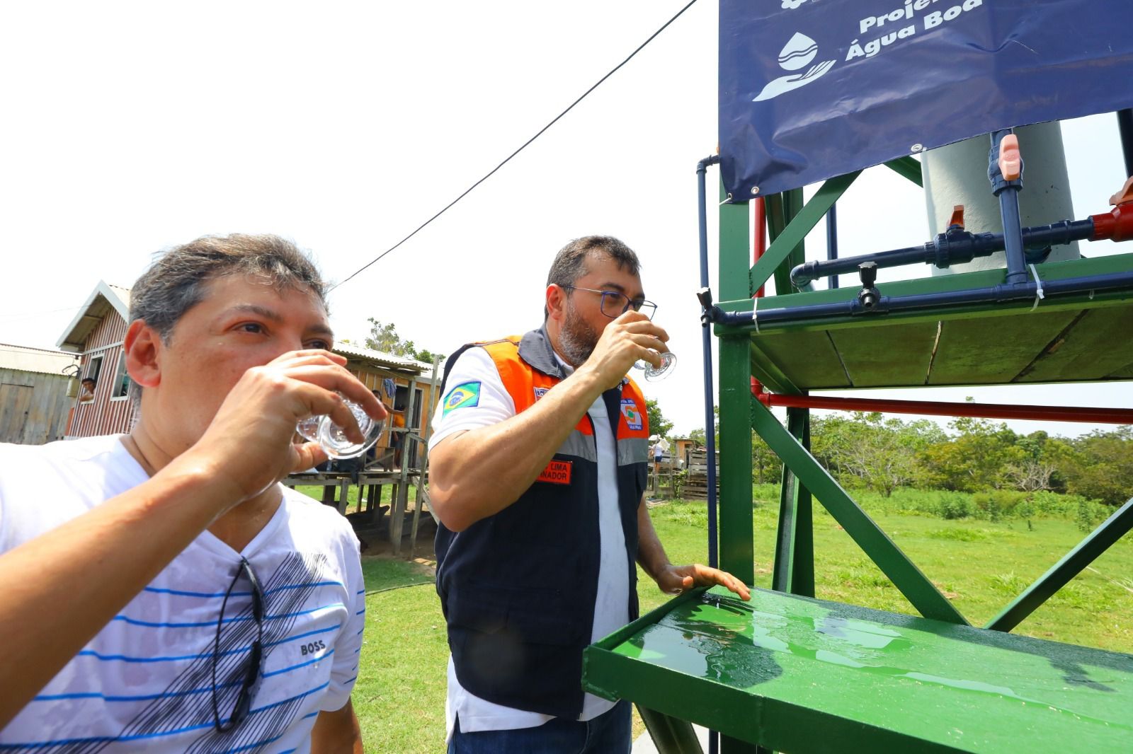 Você está visualizando atualmente Governo do Amazonas inaugura estação de tratamento de água para atender 25 mil pessoas de comunidades ribeirinhas de Parintins