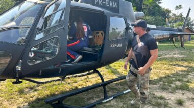 Resgate aeromédico: SSP-AM socorre grávida com suspeita de aborto em comunidade do Amazonas