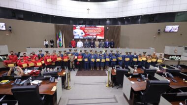 A pedido de Capitão Carpê, CMM realiza sessão solene em homenagem aos bombeiros do Amazonas
