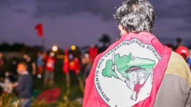 MP denuncia 7 integrantes do MST por violência contra policiais