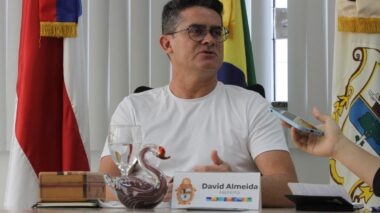 David Almeida pede autorização da CMM para emprestar R$ 580 milhões