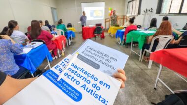 Emenda do Delegado Péricles garante capacitação de profissionais de saúde sobre atendimento a pacientes autistas