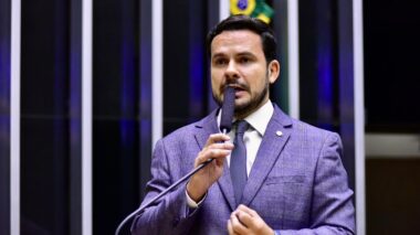Sancionada Lei Federal do Capitão Alberto Neto que prorroga benefícios fiscais da ZFM e de áreas da Amazônia Ocidental até 2074