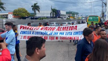‘Amarelinhos’ cobram repasse de subsídio atrasado pela Prefeitura de Manaus