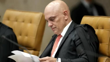 STF dá 48 horas para Meta enviar vídeo apagado por Bolsonaro
