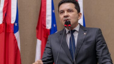 Projeto do Delegado Péricles que isenta a taxa de renovação de CNH para idosos a partir de 70 anos agora é Lei no Amazonas