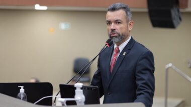 Vereador Peixoto comemora sanção de Lei Federal que inclui cyberbullying no Código Penal