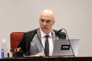 Leia mais sobre o artigo Moraes diz que havia plano para prendê-lo e enforcá-lo em Brasília