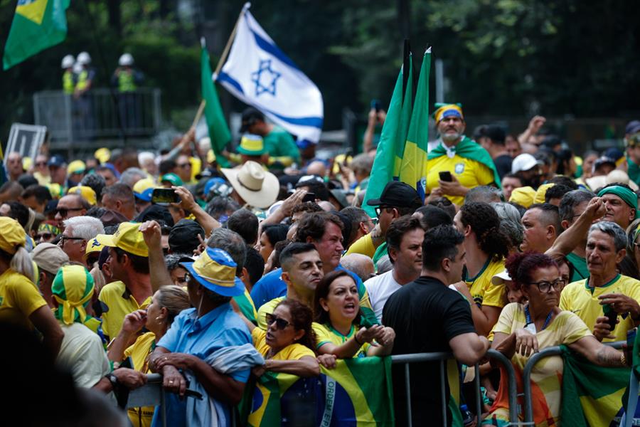 Você está visualizando atualmente Chanceler de Israel agradece após apoio em ato na Avenida Paulista