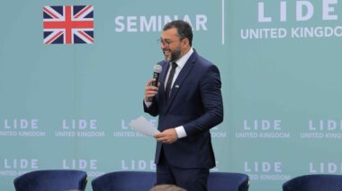Wilson Lima apresenta potencial do mercado de carbono do Amazonas a investidores ingleses e instituições financeiras