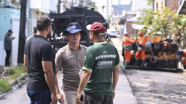 Prefeito de Manaus vistoria obras na manhã desta quinta-feira